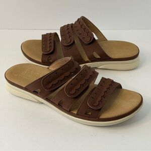 Taryn Rose Women's Taylor Sandals Size 7.5